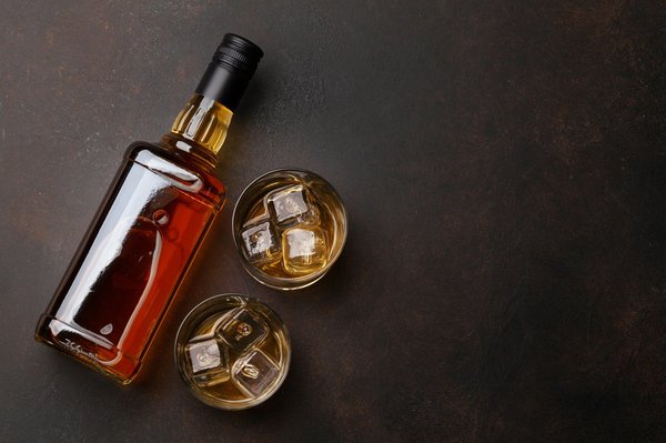 Choisir le bon verre à whisky pour une dégustation optimale